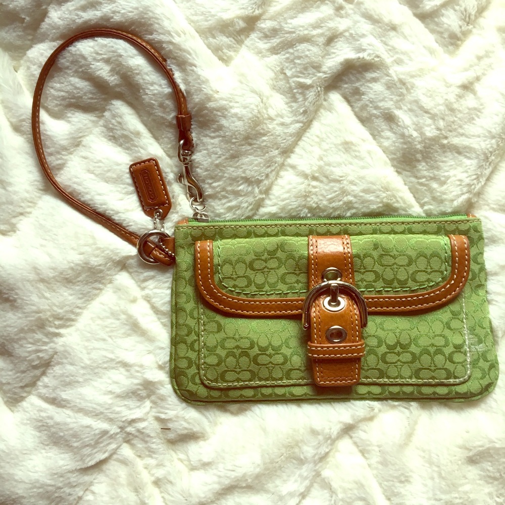Coach signature green wristlet